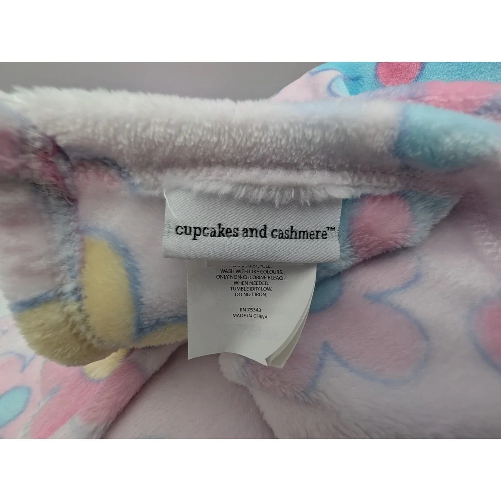 Cupcakes and Cashmere Throw Blanket Pink Floral Daisy Plush Fleece 62x50